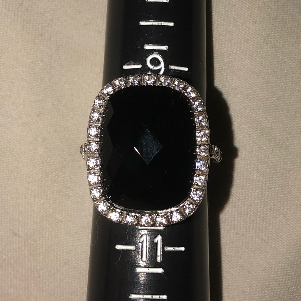 Black and clear crystal fashion ring sz 10